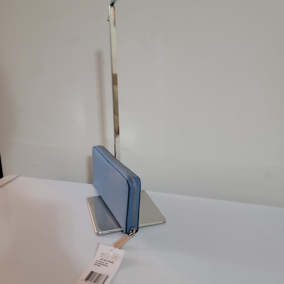 NWT Micheal kors continental wallet - Picture 2 of 5